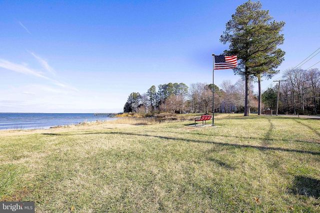 668 WALNUT AVE, North Beach, MD 20714