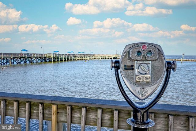 668 WALNUT AVE, North Beach, MD 20714