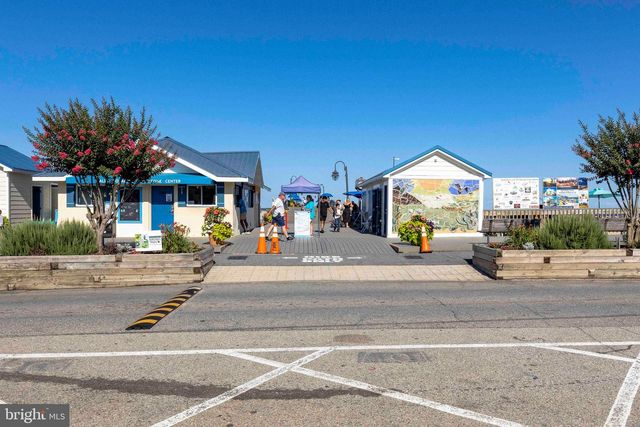 668 WALNUT AVE, North Beach, MD 20714