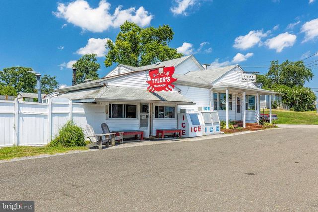 668 WALNUT AVE, North Beach, MD 20714