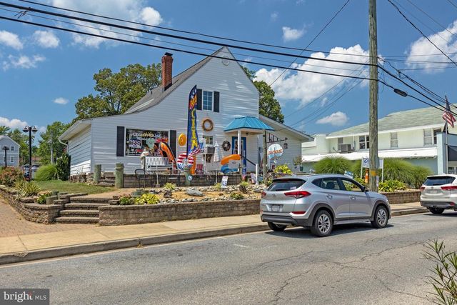 668 WALNUT AVE, North Beach, MD 20714