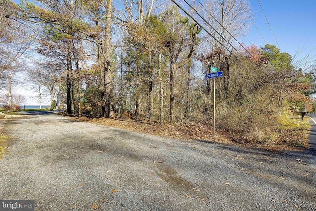 668 WALNUT AVE, North Beach, MD 20714