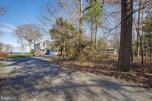 668 WALNUT AVE, North Beach, MD 20714