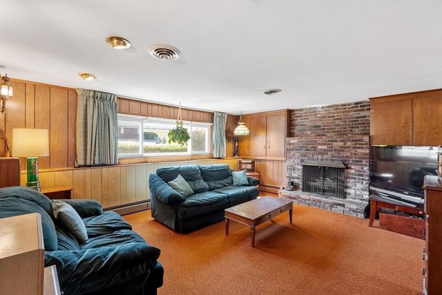 86 Anderson Drive, Methuen, MA 01844