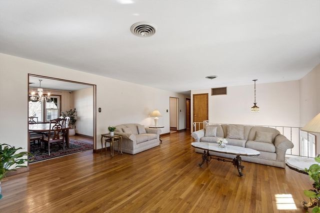 86 Anderson Drive, Methuen, MA 01844