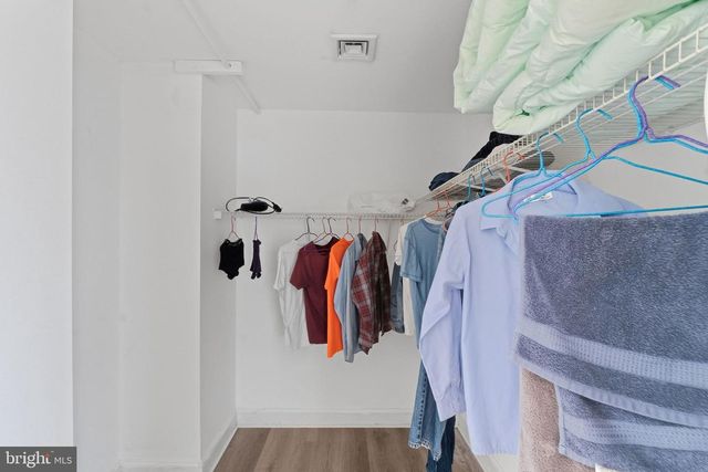 2090 BLUE BELL RD, Williamstown, NJ 08094