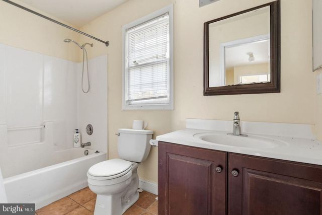 2090 BLUE BELL RD, Williamstown, NJ 08094