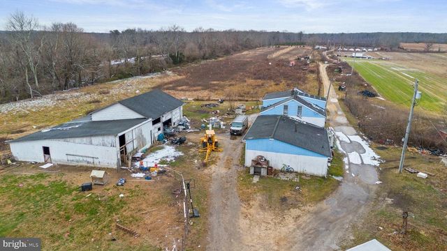 2090 BLUE BELL RD, Williamstown, NJ 08094