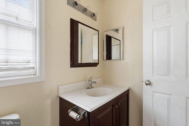 2090 BLUE BELL RD, Williamstown, NJ 08094