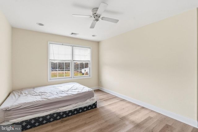 2090 BLUE BELL RD, Williamstown, NJ 08094