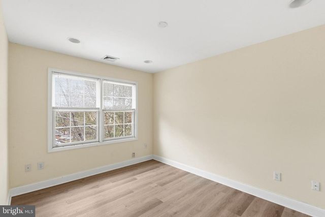 2090 BLUE BELL RD, Williamstown, NJ 08094