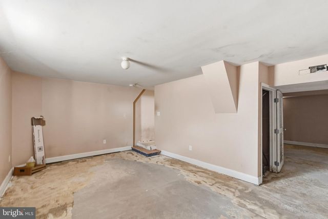 2090 BLUE BELL RD, Williamstown, NJ 08094