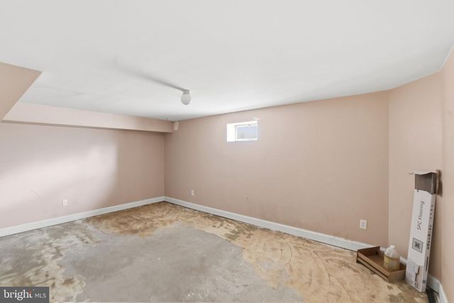 2090 BLUE BELL RD, Williamstown, NJ 08094