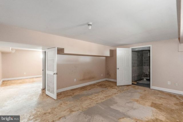 2090 BLUE BELL RD, Williamstown, NJ 08094