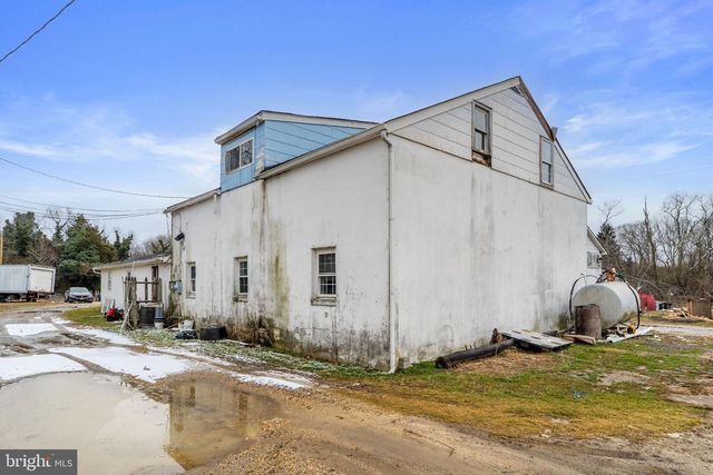 2090 BLUE BELL RD, Williamstown, NJ 08094