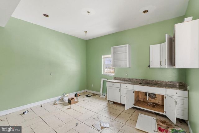 2090 BLUE BELL RD, Williamstown, NJ 08094