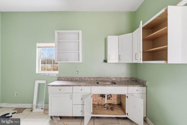 2090 BLUE BELL RD, Williamstown, NJ 08094