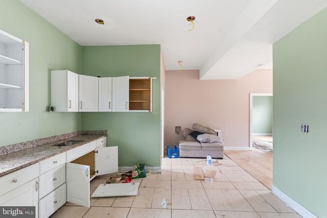 2090 BLUE BELL RD, Williamstown, NJ 08094