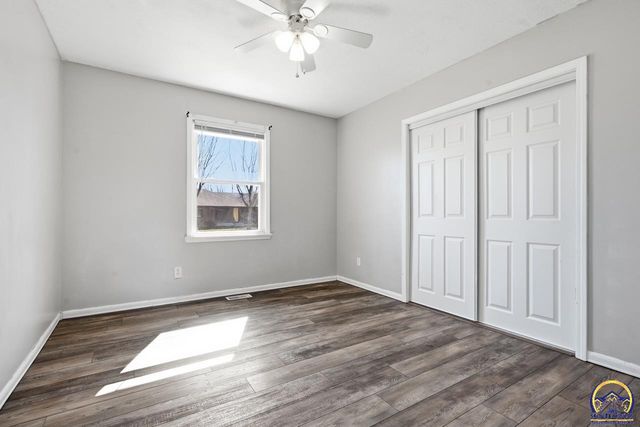 3840 SW 39th TER, Topeka, KS 66610