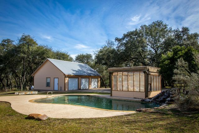 5155 Fm 2238, Schulenburg, TX 78956