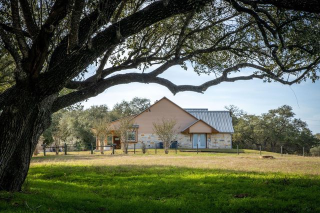 5155 Fm 2238, Schulenburg, TX 78956