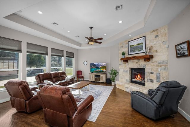 5155 Fm 2238, Schulenburg, TX 78956