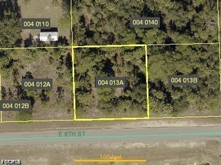 305 E 8th ST, Lehigh Acres, FL 33972