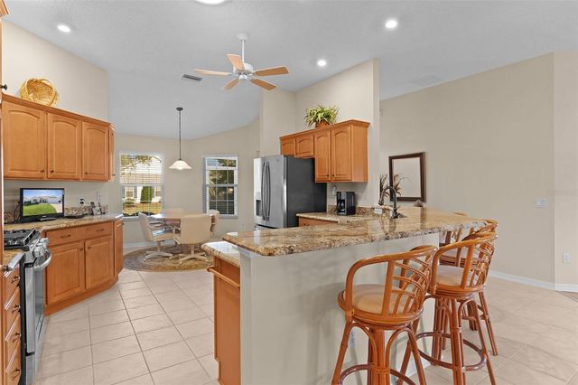 2864 MANOR DOWNS, The Villages, FL 32162