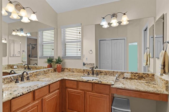 2864 MANOR DOWNS, The Villages, FL 32162