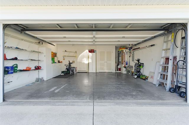 2864 MANOR DOWNS, The Villages, FL 32162