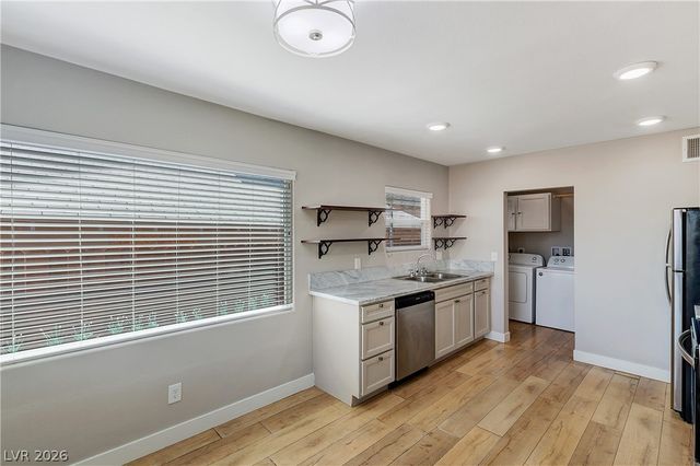 316 11TH Street, Las Vegas, NV 89101