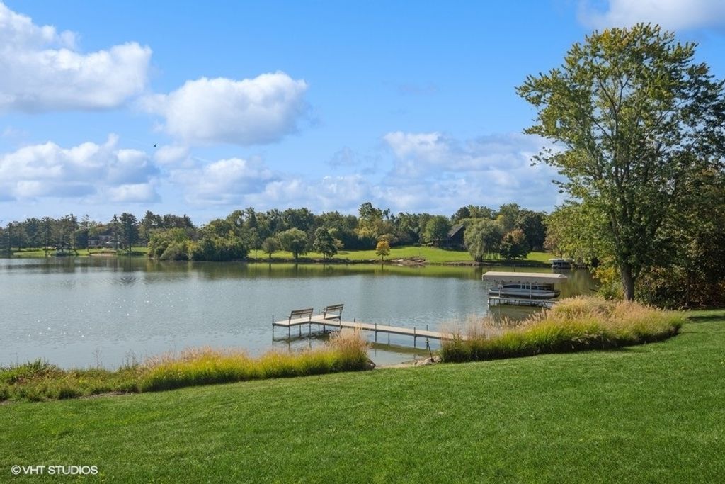 65 ROUND BARN Road, Barrington Hills, IL 60010 — photo 2