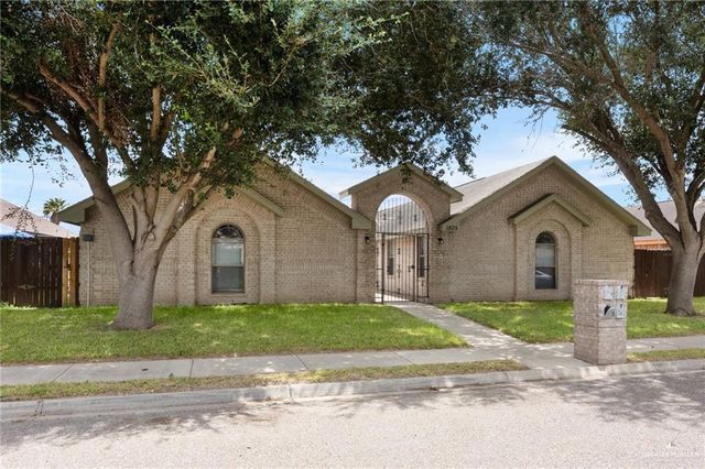 1805 S Linden Street, Pharr, TX 78577
