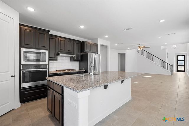121 Rangel Drive, Liberty Hill, TX 78642