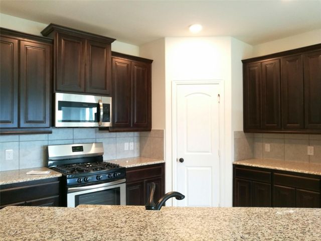 2816 Winchester Avenue, Melissa, TX 75454