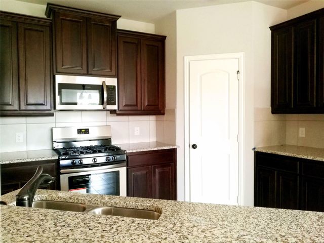 2816 Winchester Avenue, Melissa, TX 75454