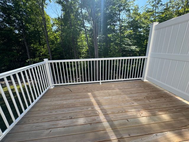5C Dearborn Circle, Goffstown, NH 03045