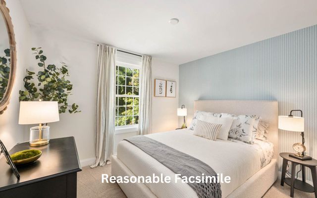 5C Dearborn Circle, Goffstown, NH 03045