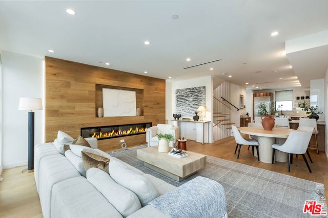 11337 Pearl Street, Los Angeles, CA 90064