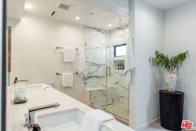 11337 Pearl Street, Los Angeles, CA 90064