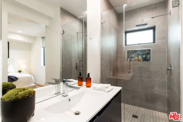 11337 Pearl Street, Los Angeles, CA 90064