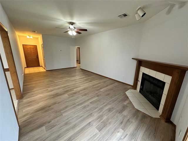 628 NW 21st Street, Moore, OK 73160