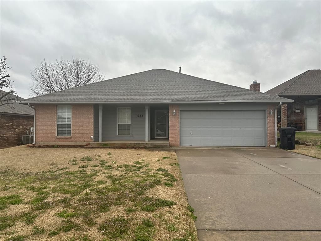 628 NW 21st Street, Moore, OK 73160