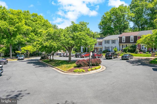 10103 SASSAFRAS WOODS CT, Burke, VA 22015