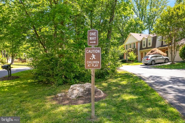 10103 SASSAFRAS WOODS CT, Burke, VA 22015