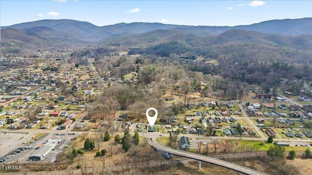 752 North Main Avenue, Erwin, TN 37650