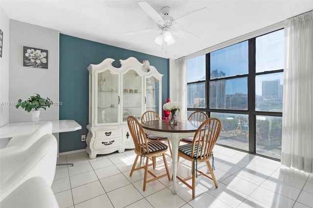 1000 Parkview Dr 518, Hallandale Beach, FL 33009