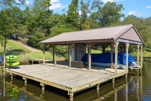 1301 & 1285 S Lake Drive, Gladewater, TX 75647