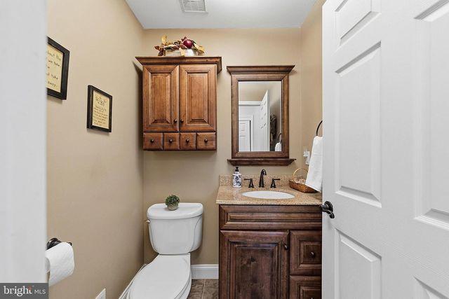 18 DANTE RD, Monroe Township, NJ 08831