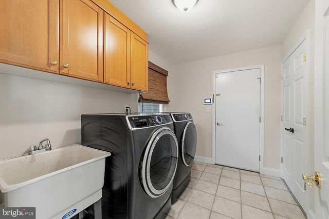 18 DANTE RD, Monroe Township, NJ 08831